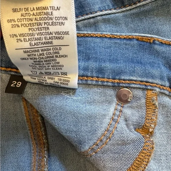 Hudson Jeans - Picture 7 of 10